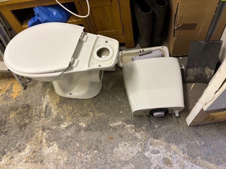 White Ceramic Toilet Pan and Cistern – Good Condition