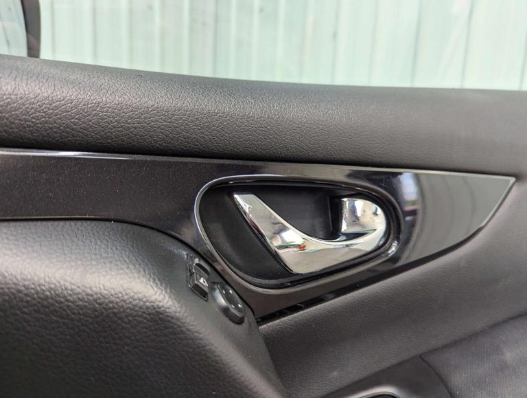 2015 Nissan Qashqai 1.5 Qashqai N-Tec+ dCi 5dr SUV Diesel Manual