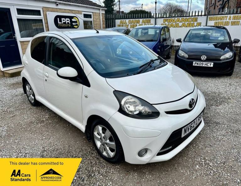 2013 Toyota AYGO 1.0 VVT-i Fire Hatchback 5dr Petrol Manual Euro 5 (67 ps) Hatchback Petrol Manual