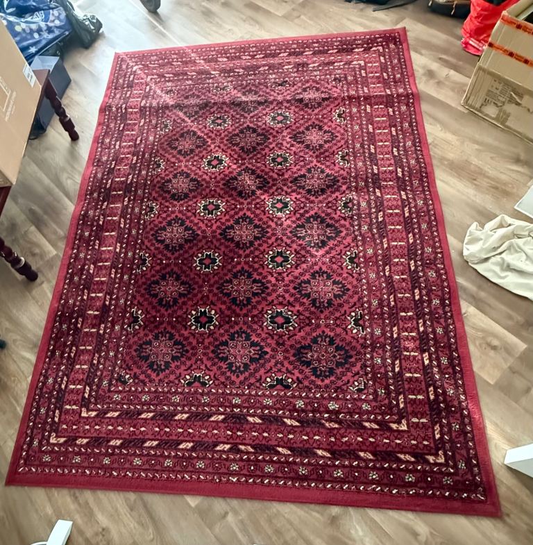 Large Red Patterned Area Rug – Great Condition