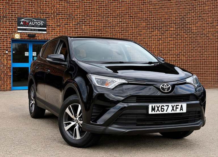 Toyota RAV4 2.0 D-4D Active Euro 6 (s/s) 5dr (Safety Sense) Diesel Manual