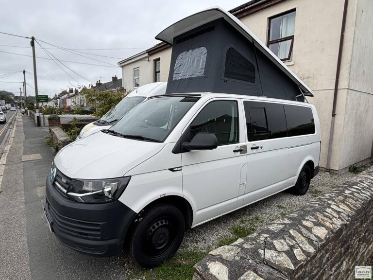 VW Transporter T6 U-shaped Lounge Campervan For Sale 