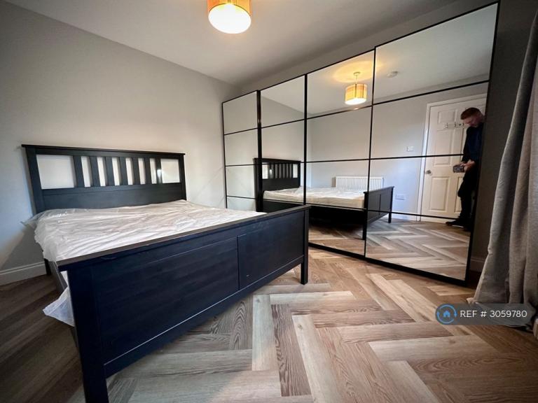 1 bedroom in Orlock Walk, Nottingham, NG5 (#3059780)