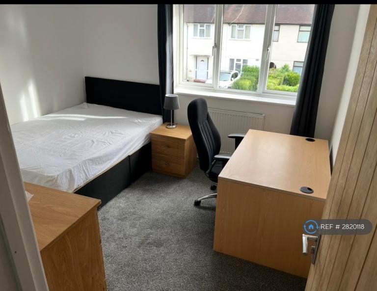 1 bedroom in Hyde Close, Nottingham, NG11 (#2820118)