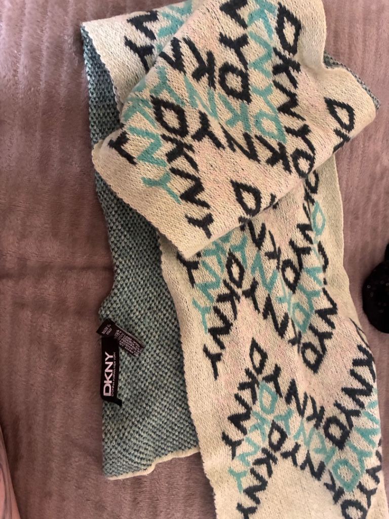 DKNY Scarf - Wool & Cashmere Blend, Made in Italy