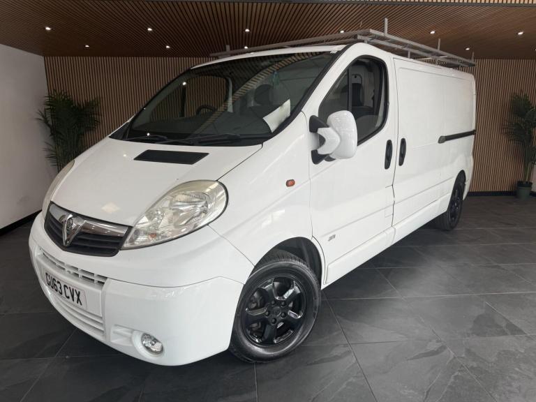 VAUXHALL VIVARO 2.0 2900 CDTi Sportive 2013