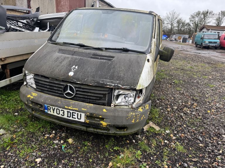 Selling for parts Mercedes Vito 109cdi w638