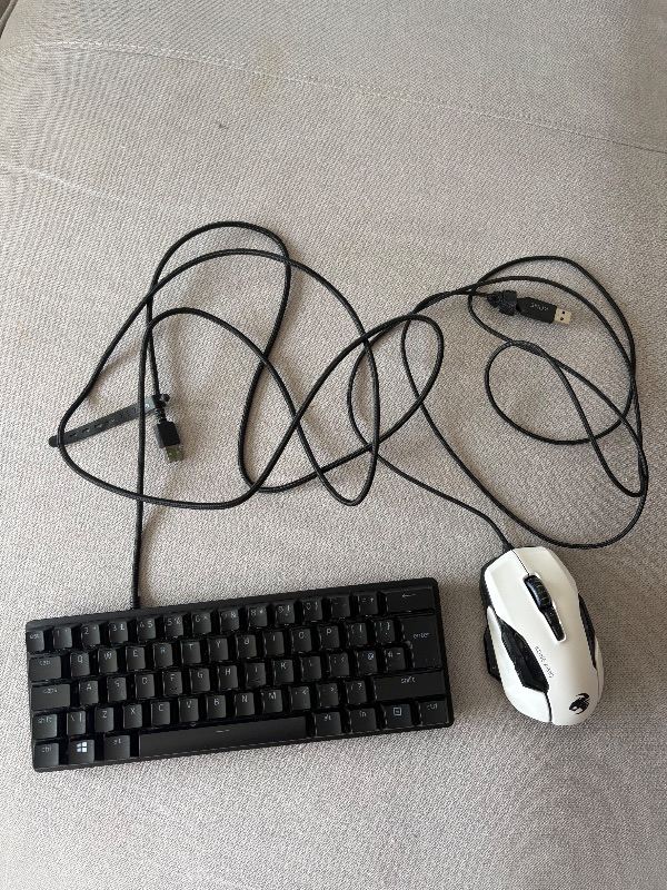 Gaming keyboard and mouse - Razer huntsman mini v1 and Roccat Kone aimo