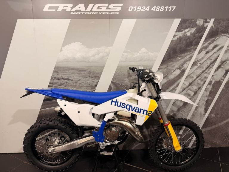 HUSQVARNA TE 125 NEW 2027 ENDURO BIKE IN STOCK AT CRAIGS MOTORCYCLES 