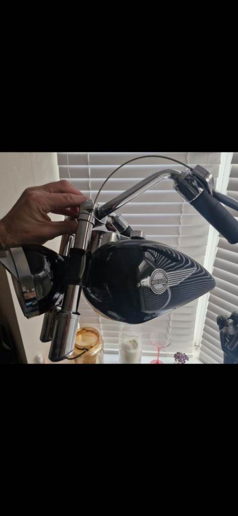 Vintage 1990s Harley Davidson radio amfm