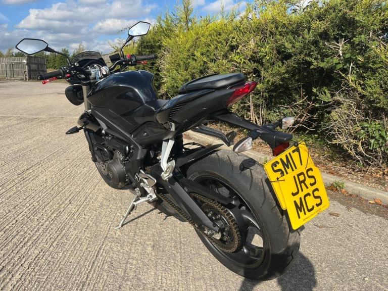 2017 17 TRIUMPH STREET TRIPLE S 765 NAKED BLACK 765S HISTORY HPI CLEAR