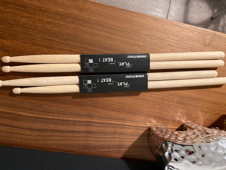 2 pairs of brand new drum sticks