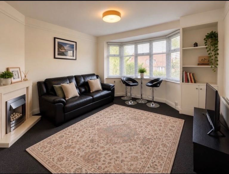 Redecorated 2-Bed, 2 Bath | 3 Floors & Own Garden in Mill Hill East / Finchley Central