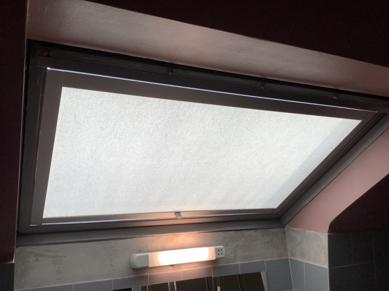 Velux blind for GGL7 / GGL 7 in grey - 2 blinds, one new