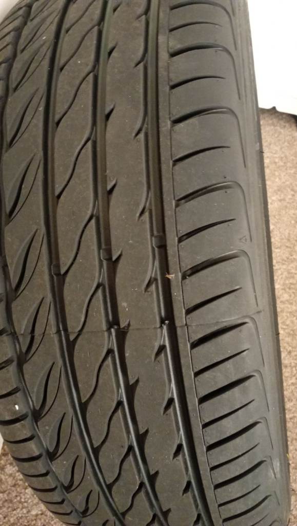 Kia stonic alloy a brand new tyre 