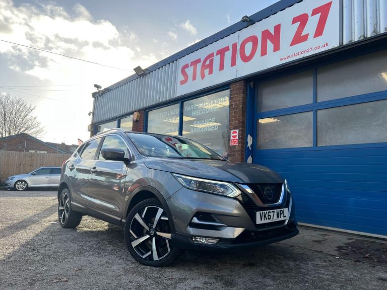 2017 Nissan Qashqai 1.5 dCi Tekna 5dr HATCHBACK Diesel Manual