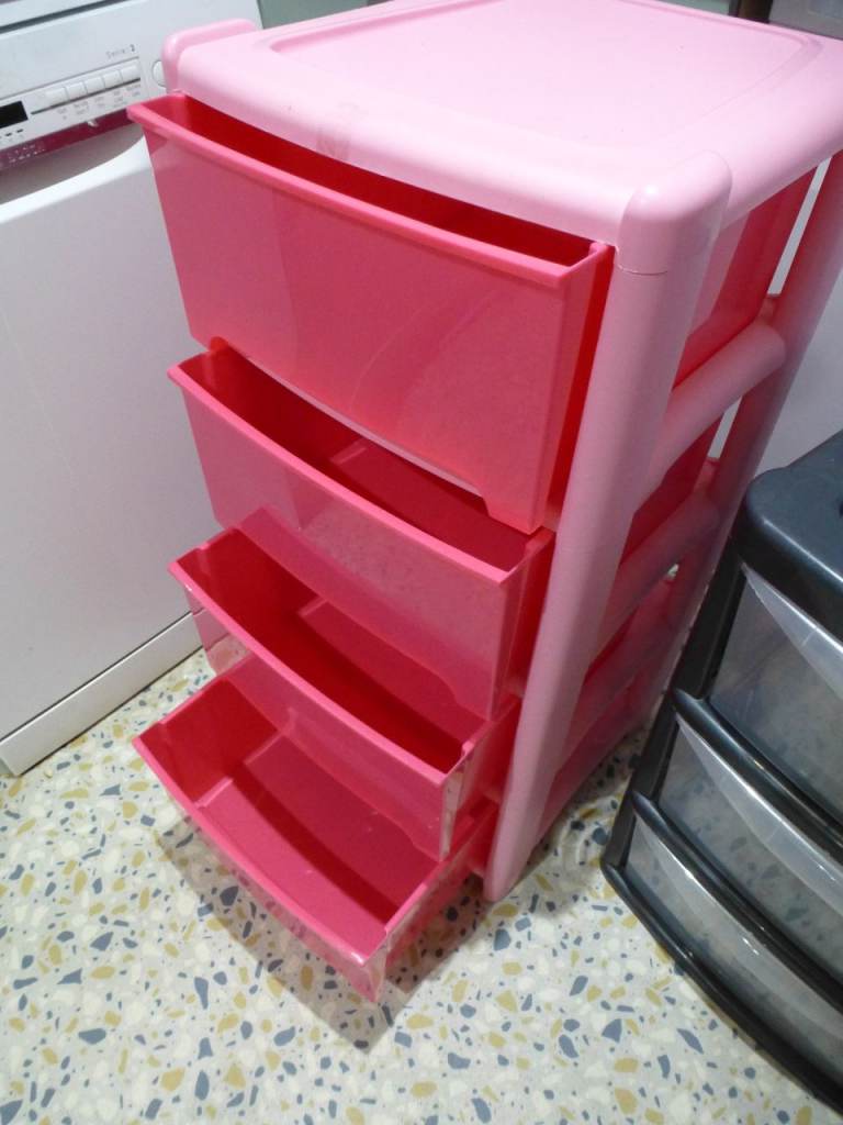 4 Drawer plastic storage unit. £6.
