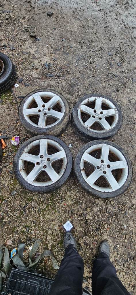 Peugeot 308 17 inch alloys