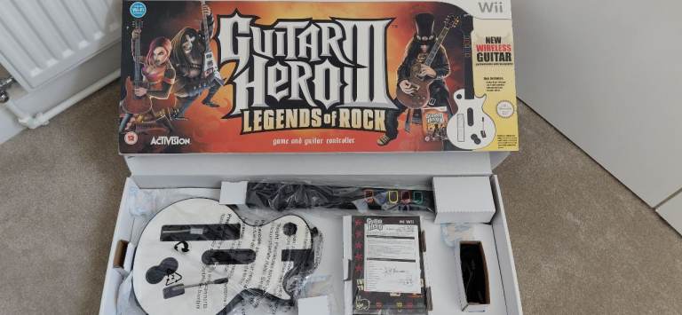 Guitar Hero III game & guitar controller