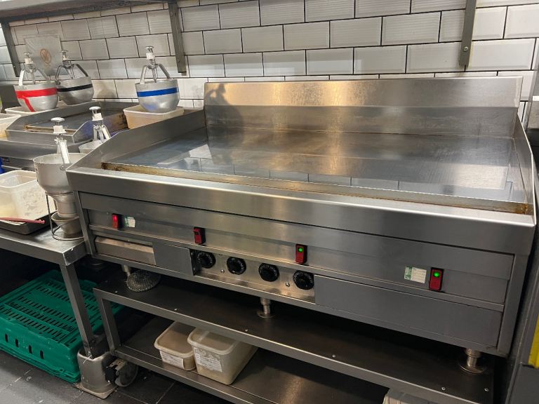Magikitch’n Commercial Stainless Steel Griddle - Good Condition