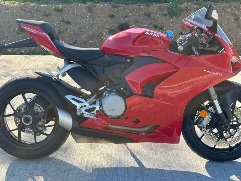 Ducati PANIGALE V2
