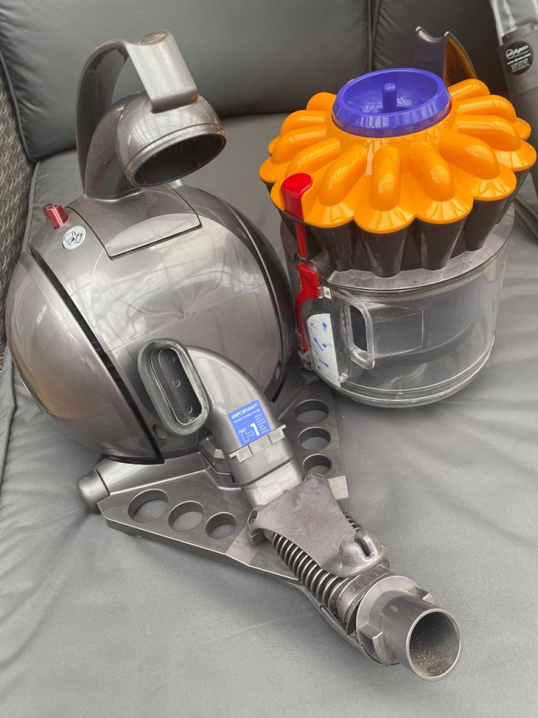 Dyson Ball Multi Floor Vacuum Cleaner – Good Condition