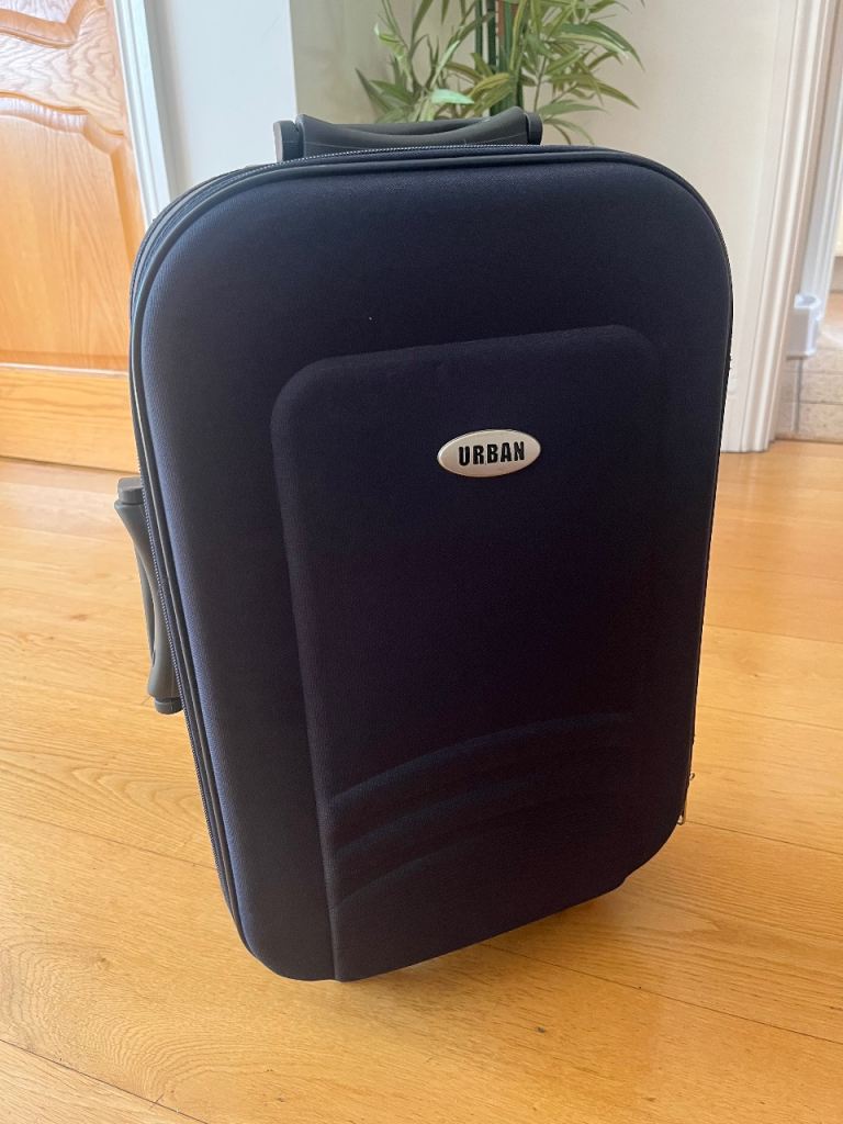 **Navy cabin bag**