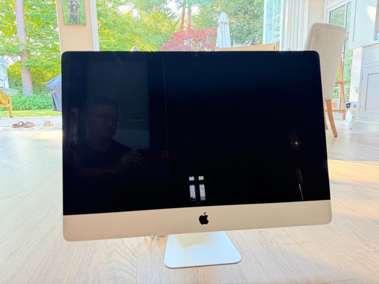 2015 Apple iMac Desktop PC – Good Condition