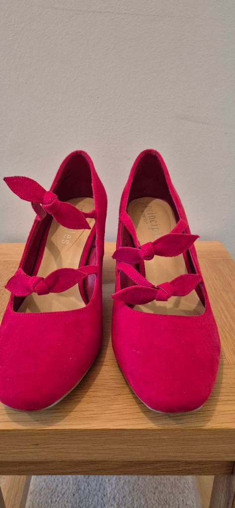 Beautiful red shoes with bow detail from Principles. Size 6/39, wide fit