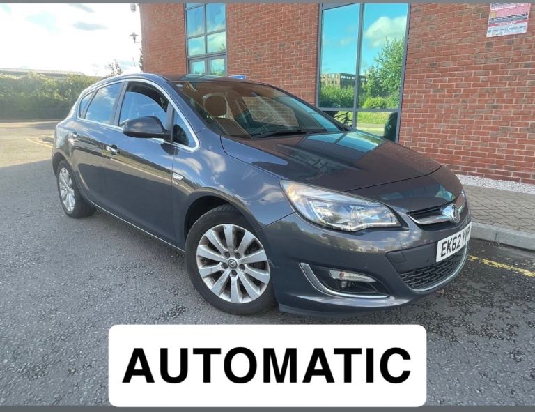Vauxhall, ASTRA, Hatchback, 2012, Other, 1956 (cc), 5 doors