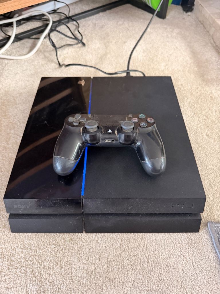Sony PlayStation 4 Console with Controller