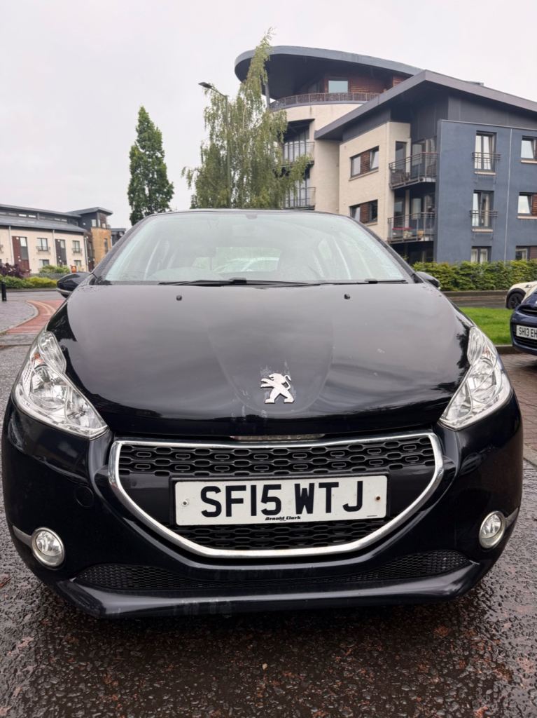 Peugeot 208 1.2 active   (Unlike Ford Fiesta and Vauxhall corsa)
