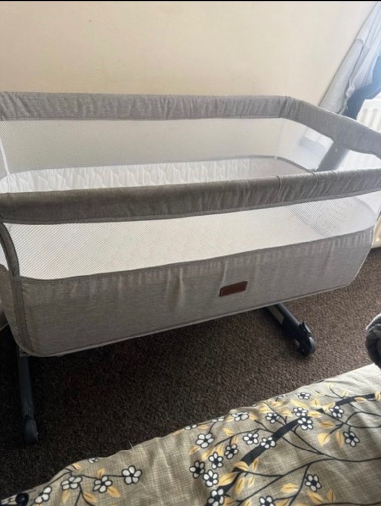 Baby cot