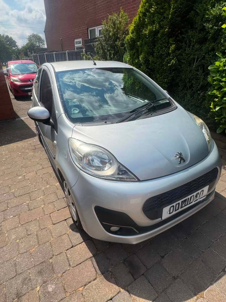 Peugeot, 107, Hatchback, 2013, Manual, 998 (cc), 5 doors
