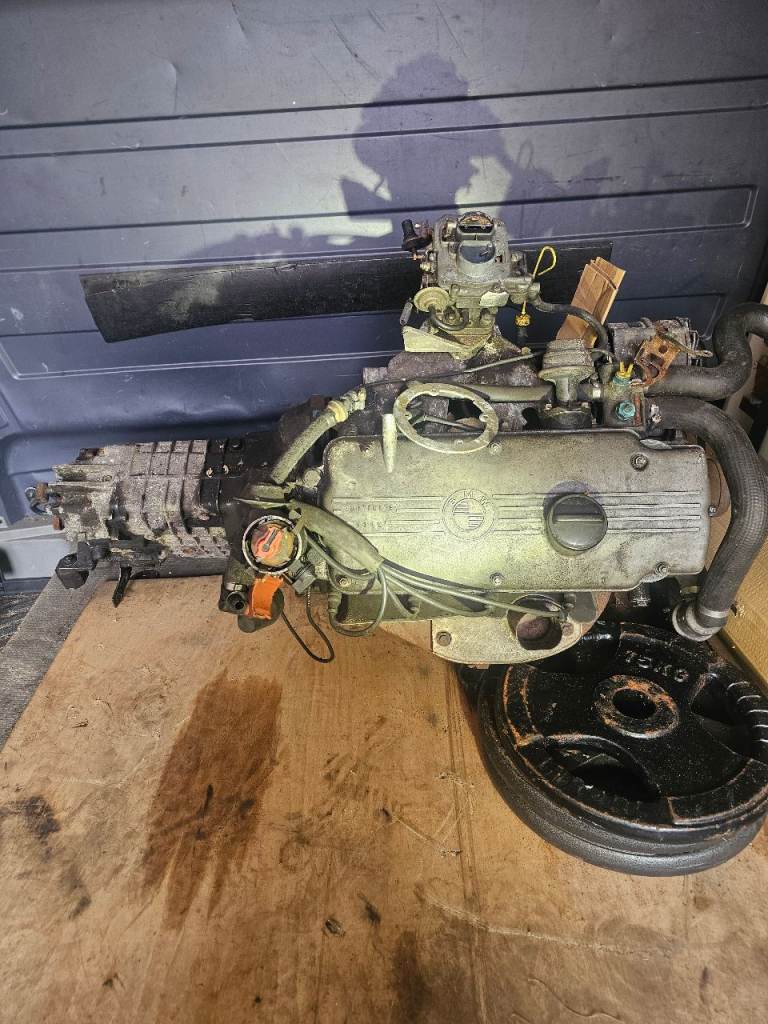 BMW M10 ENGINE AND 5X SPEED BOX