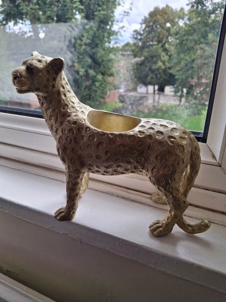 Leopard small plant pot holder