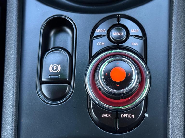 2018 MINI Clubman 1.5 Cooper 6dr ESTATE PETROL Manual