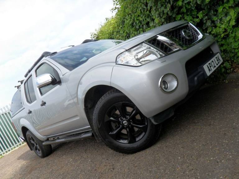 2012 12 NISSAN NAVARA 2.5 DCI TEKNA PICKUP DOUBLE CAB 4DR DIESEL MANUAL 4WD EURO