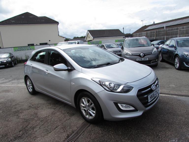 2016 Hyundai i30 1.6 CRDi Blue Drive SE 5dr HATCHBACK Diesel Manual