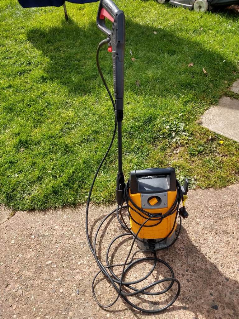 RAC 1400 WATT COMPACT PRESSURE WASHER