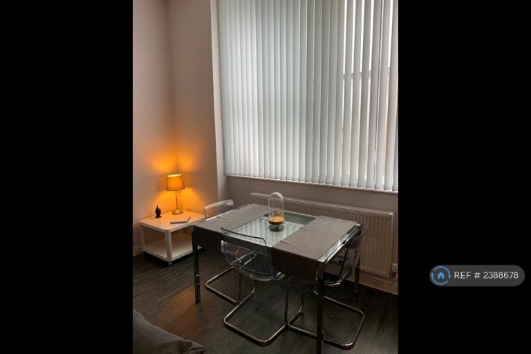 1 bedroom flat in Orleans House, Liverpool, L3 (1 bed) (#2388678)