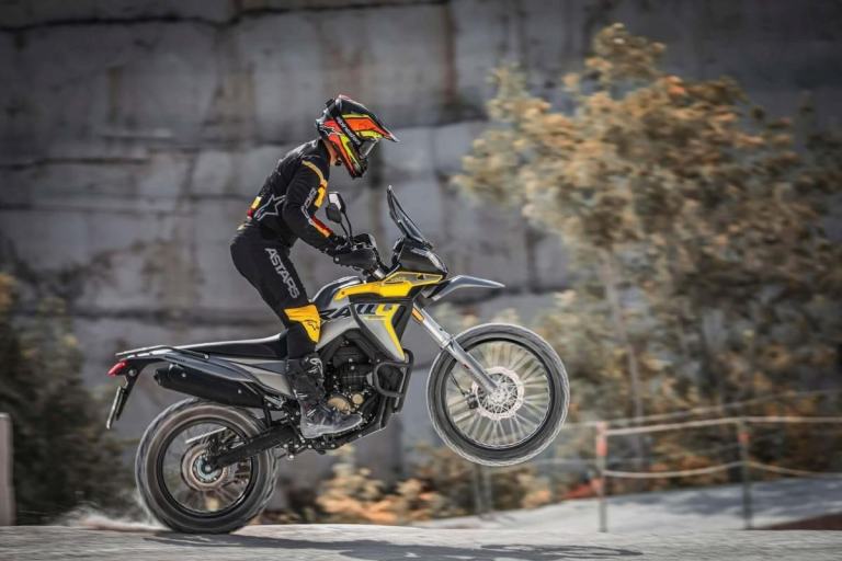 Voge Rally 300 Adventure Bike All Terrain motorcycle