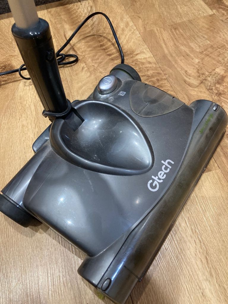 Gtech cordless floor sweeper. SW22