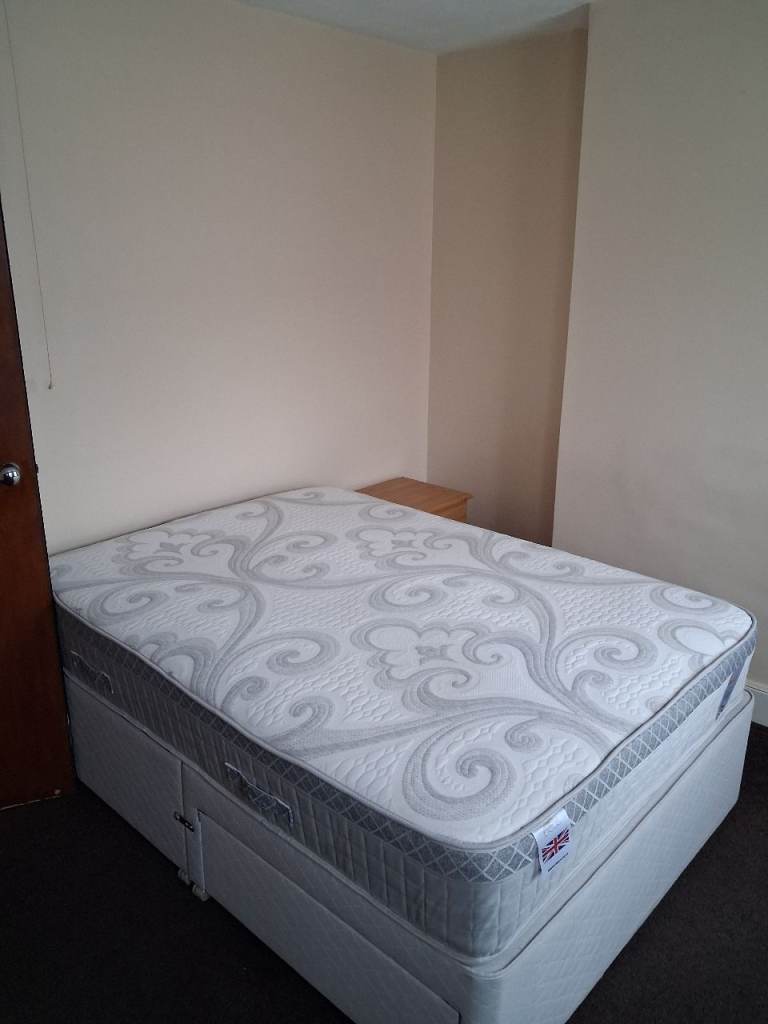 Flat to rent in aylesbury Town centre 