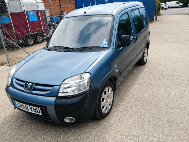 Peugeot, PARTNER COMBI, MPV, 2008, Manual, 1560 (cc), 5 doors