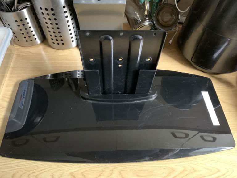 BAIRD OR42BA FHD 42 inch TV STAND BASE WITH SCREWS