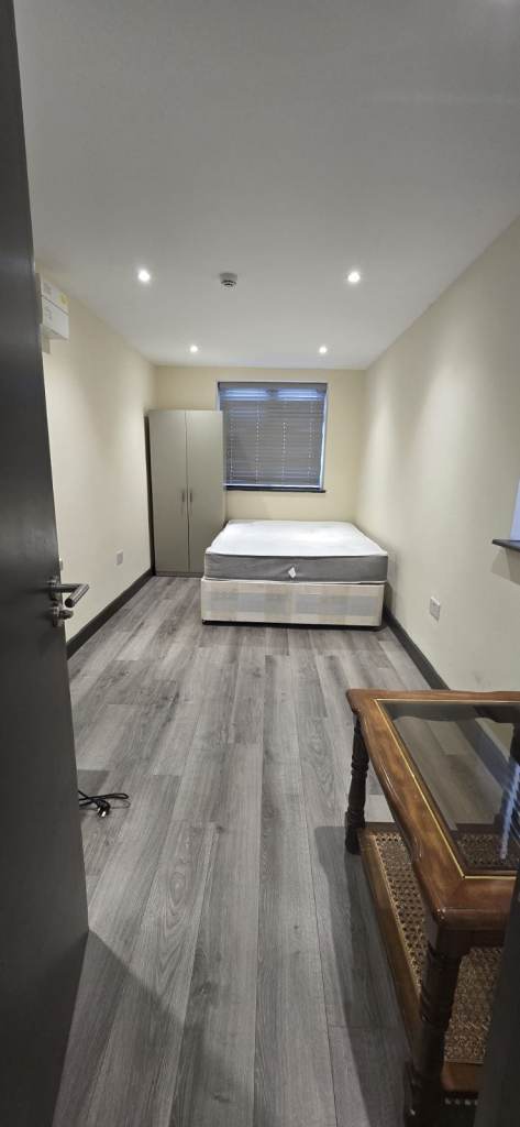 Studio flat to Let in Greenwich, Chestnut Rise SE18, No deposit, Dss welcome