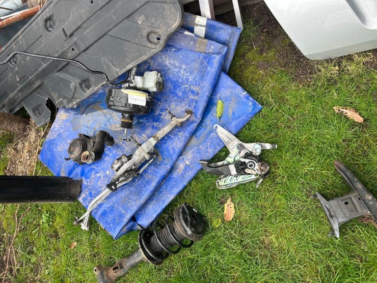 Mercedes Benz AMG estate 2013  car parts 