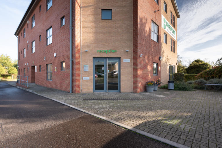 Office Ready to Move In in ANDOVER SP103FG for 2 Workstations