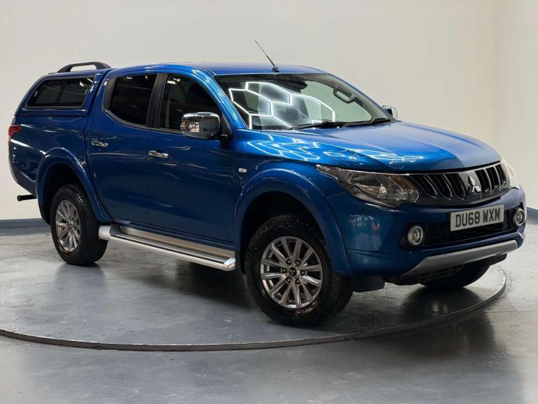 2018 Mitsubishi L200 2.4 L200 Titan DI-D 4WD Pickup Diesel Manual